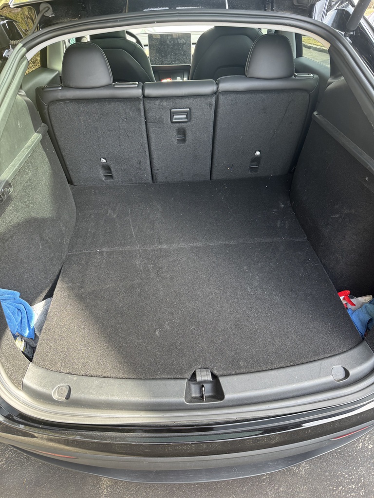Used 2023 Tesla Model Y Long Range with VIN 7SAYGDEE3PA188230 for sale in Petaluma, CA