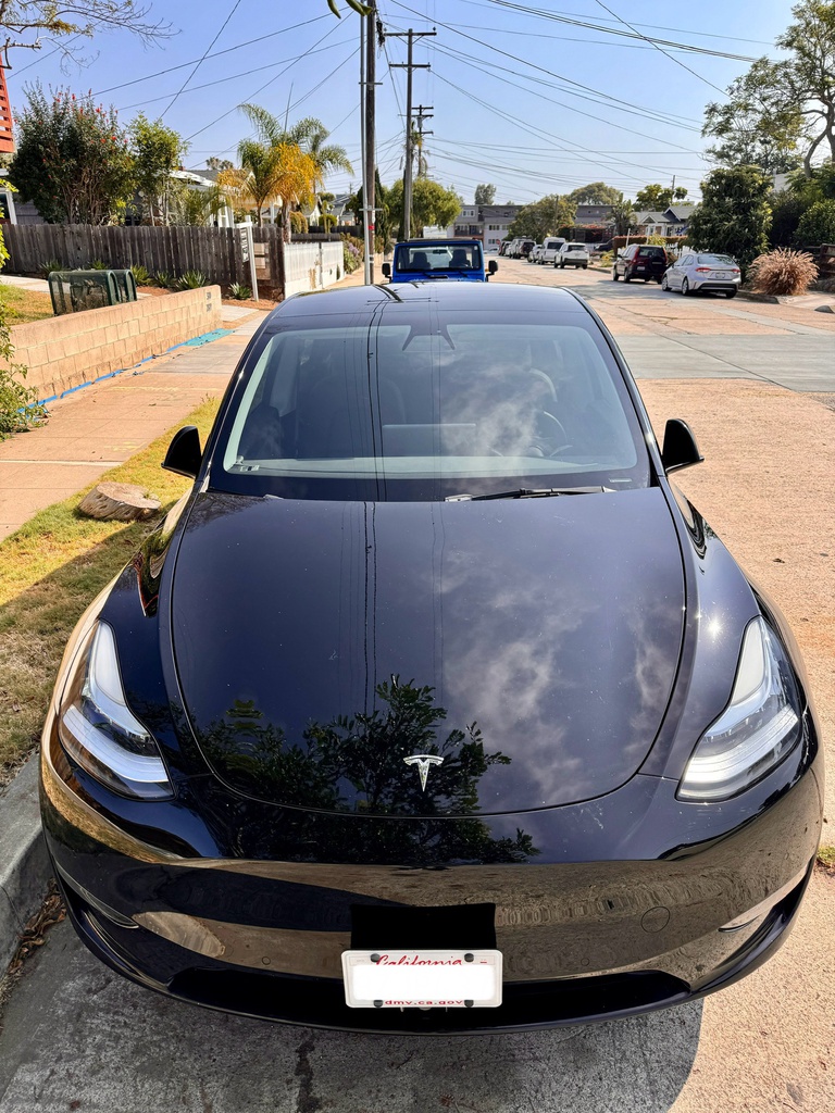 Used 2022 Tesla Model Y Long Range with VIN 7SAYGDEE0NF352484 for sale in Petaluma, CA